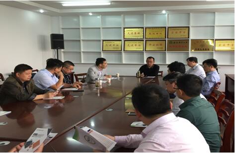 tyc8722太阳集团招生宣传工作组与宏实中学校领导及高三年级班主任开展座谈